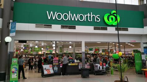 Woolworths Calwell in Calwell, ACT 2905